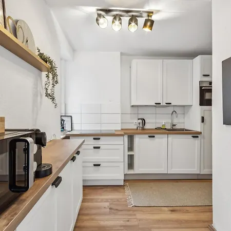 Design-apartment In Ruettenscheid, Kulturlage & Top-anbindung Apartmán Essen